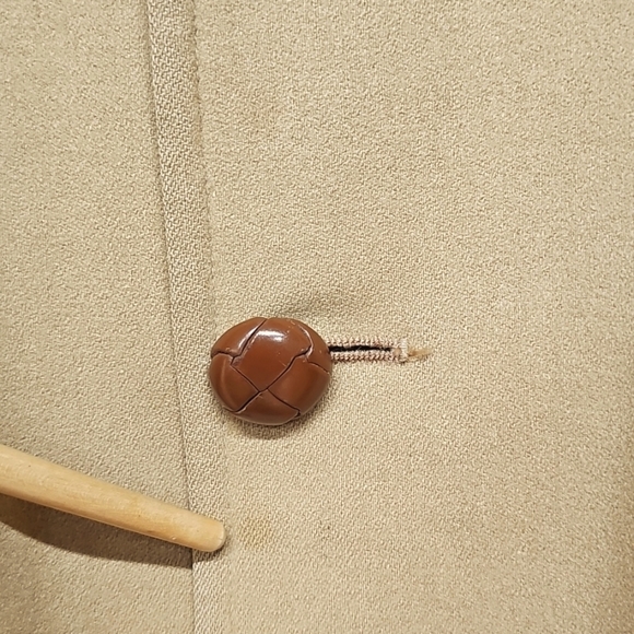 Vintage Pendleton Men's Tan Wool Coat Size XL Button Up W/ Pockets - Picture 7 of 16